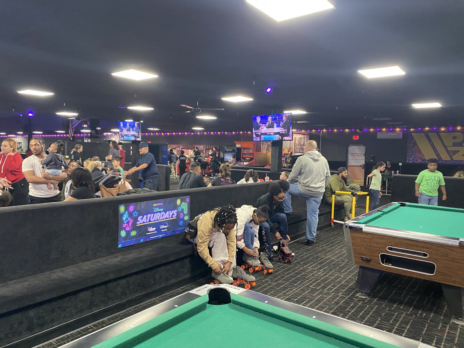 Bench graphics, roller rink